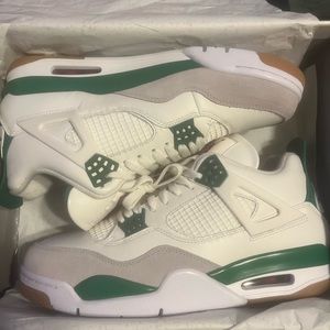 Jordan 4 Pine Green 2023